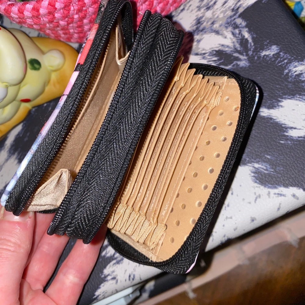 ✨RFID WALLET✨ - Picture 4 of 4